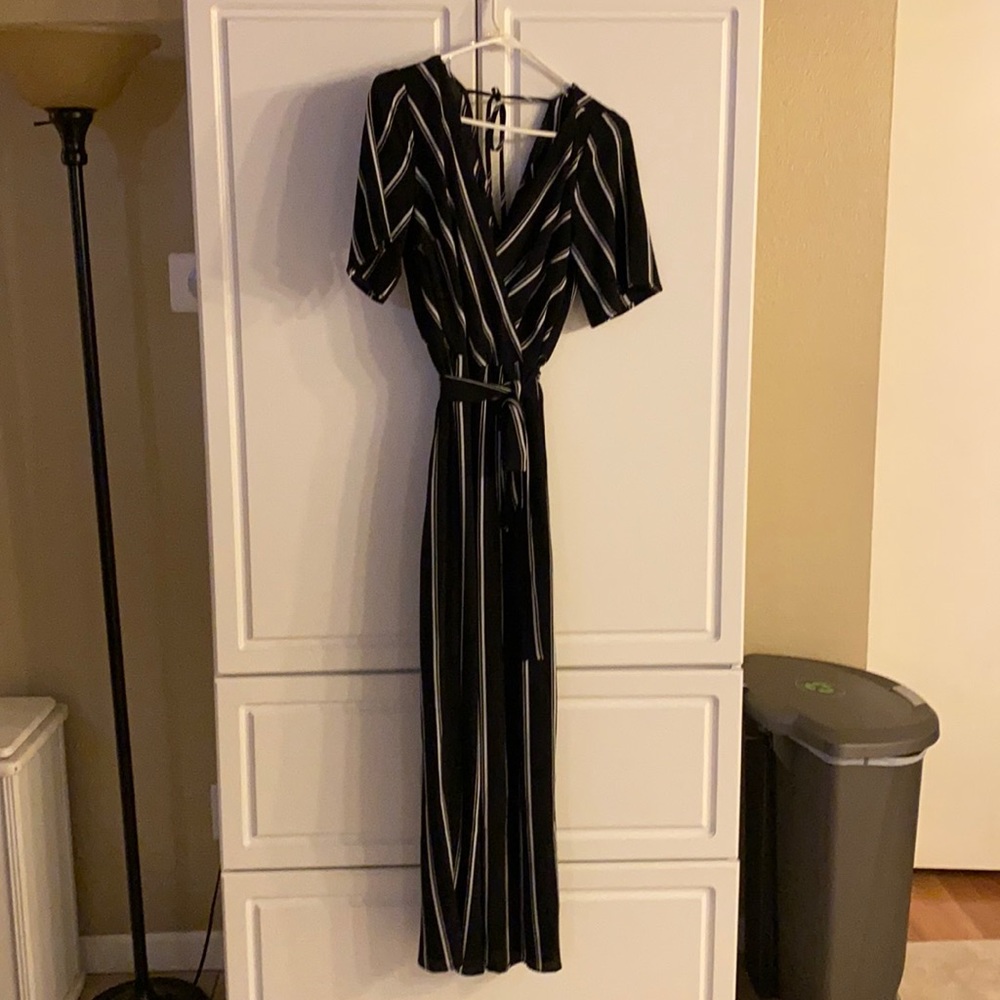 Women’s pant romper worn once